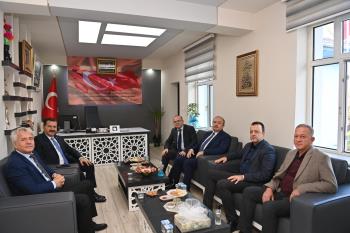 Balıkesir Büyükşehir Belediye Başkanı Yücel Yılmaz ve Rektörümüz Susurluk Kaymakamı Muammer Köken’i Ziyaret Etti