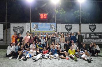 Sağlıklı Yönetim Topluluğumuzun Düzenlediği Futbol Turnuvasında Hemşirelik Takımı Şampiyon Oldu