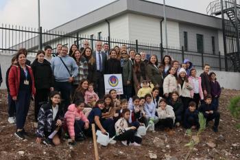 Üniversitemizde Milli Ağaçlandırma Günü Kapsamında Fidan Dikim Etkinliği Gerçekleştirildi