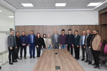 Rektörümüz Prof. Dr. İsmail Boz, TEKNOFEST 2025 Finalistlerine Başarı Belgelerini Takdim Etti