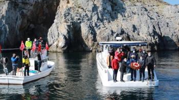 Üniversitemiz Türk Kızılayı ve Marmara Adalar Belediyesi İşbirliğiyle Kurtuluş Gemisi Anma Töreni Düzenlendi 